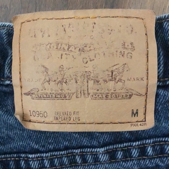 Dark grey Levi shorts - Picture 3 of 3